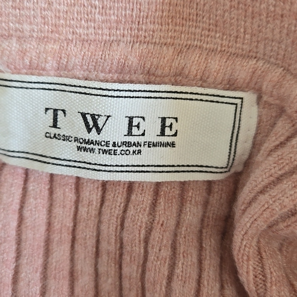 TWEE Pink Ribbed Collared Ruched Sweater Top - Picture 6 of 7